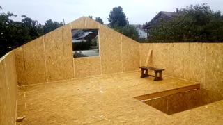 “Zareçe” projesine göre 104 m² yazlık ev, Ivanovo: duvar montajı