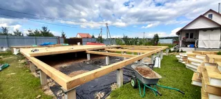 Haus nach individuellem Projekt, Dorf Kudrino: Fundament und Grundrahmen