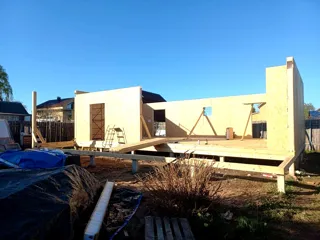 “Mistika - K2.8” projesine göre ev, Serednyaya köyü: duvar montajı