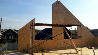 Haus nach Projekt „Jastreb“, Gebiet Iwanowo: Wandmontage