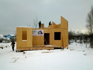 House based on the “Amulet” design, Kostroma Region: wall assembly