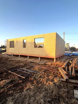 Özel projeli ev, Kostroma bölgesi: duvar montajı
