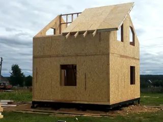Haus nach Projekt „Amulet“, Gebiet Kostroma: Obergeschoss und Dachgeschoss