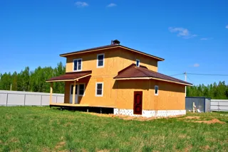 Haus nach Projekt „Slawjanka mini + Garage“, Siedlung Tunoshna: Fertiges Haus