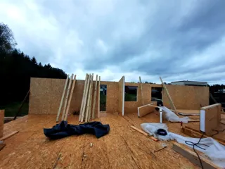 141 m² ev, “Barnhouse 110” projesi, “EKO OZERO” sitesi: duvar montajı