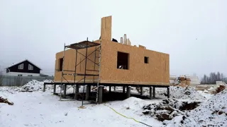 Haus nach Projekt „Jessentuki 8x8“, Dorf Kadnikovo: Wandmontage