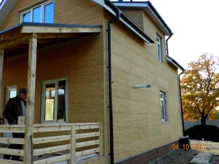 Haus nach individuellem Entwurf, Gavrilov-Yam: Terrasse und Eingangsbereich