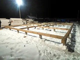 Haus nach individuellem Projekt, Dorf Kukarino: Fundament und Grundrahmen