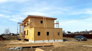 Garage nach Projekt „Slawjanka mini + Garage“, Dorf Nazarovo: zweites Obergeschoss und Dachgeschoss