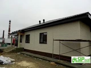 Haus nach individuellem Projekt, Vladimir: Fassadenverkleidung