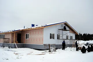 Haus nach individuellem Projekt, Kineshma: Fassadenverkleidung