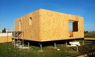Haus nach Projekt „Radoniza“, Dorf Kalacheva: Wandmontage