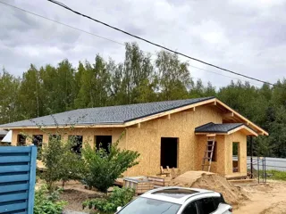 Haus 228 m², individuelles Projekt, Dorf Lunevo: Fenster und Türen