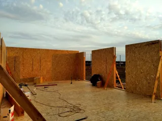 Haus nach Projekt „Mistika - K2.5“, Dorf Zdekhovo: Wandmontage