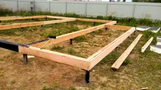 House built to a custom design, Zhukovo village: foundation and sill strapping