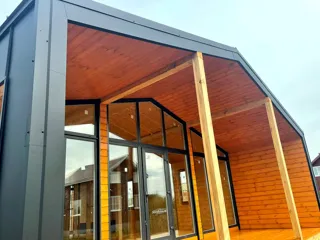 “Barnhouse 76.1” projesine göre ev, Strelnikovo köyü: tamamlanmış ev