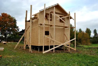 Haus nach Projekt „Alfa“, Siedlung Tonshaevo: Obergeschoss und Dachgeschoss