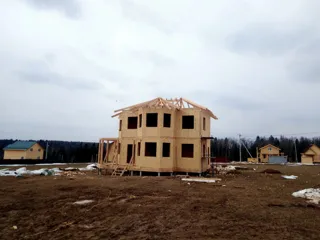 Banja, Projekt „Florida“, Dorf Balabanovo: Wandmontage