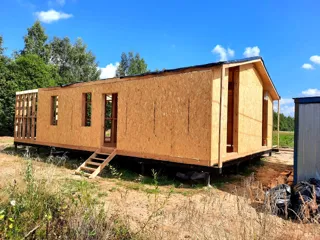 “Barnhouse 76.1” projesine göre ev, Yadrominskoe kasabası: duvar montajı