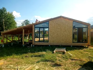 Haus nach individuellem Entwurf, Dorf Aprakisino: Dach
