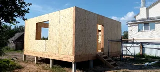 Haus nach Projekt „Amelija“, Gebiet Iwanowo: Wandmontage