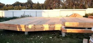 “Napoli” projesine göre ev, Ivanovskoe köyü: 0 kotunda SIP panel zemin