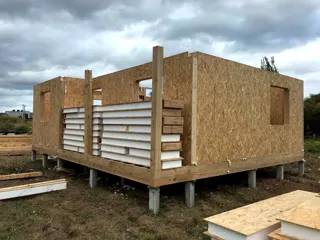 Özel projeye göre 51 m² ev, Paneevo köyü: duvar montajı