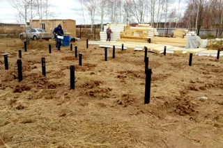 Haus nach Projekt „Slatoust“, Gebiet Moskau: Fundament und Grundrahmen