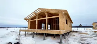 130 m² house built to a custom design, Ovchukhi village: wall assembly