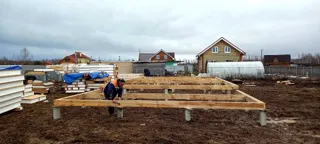 House built to a custom design, Pavlikovo village: foundation and sill strapping