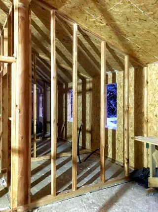 Haus nach Projekt „Barnhouse 110“, Dorf Koltushskoe: Innenwände