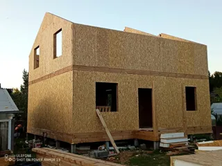 125 m² ev, özel proje, “Golovenki” SNT: duvar montajı
