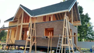 Haus nach Projekt „Sarja“, Kazan: Fassadenverkleidung