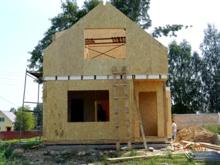 Haus nach individuellem Entwurf, Gavrilov-Yam: Wandmontage