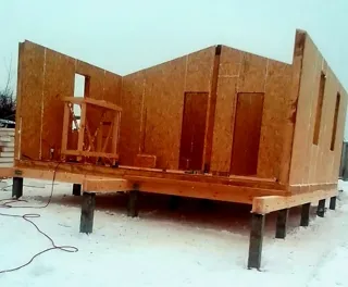 Haus 54 m², Projekt „Barnhouse 39“, SNT „Parus“: Wandmontage