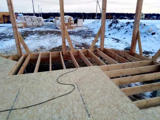 Banja, Projekt „Florida“, Dorf Balabanovo: Wandmontage