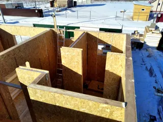 House based on the “Evseevo 2.8” design, Sharapovo village: wall assembly