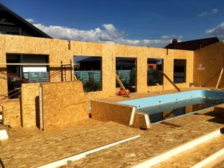 Haus 228 m² nach individuellem Projekt, Dorf Lunevo: Wandmontage