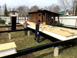 Haus nach individuellem Entwurf, Dorf Vnukovo: Boden aus SIP-Paneelen auf Höhe 0