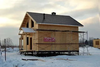 Haus nach Projekt „Sefir“, Dorf Kadnikovo: Dach