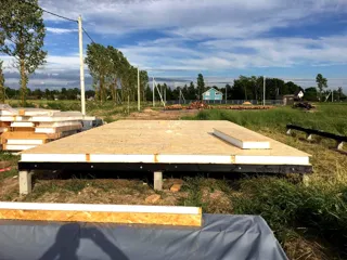Haus nach Projekt „Mistika - S2.8“, Dorf Bolshaya Ivanovka: SIP-Boden auf Höhe 0