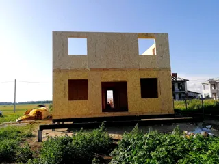Haus nach individuellem Entwurf, Dorf Kovarditsy: zweites Obergeschoss und Dachgeschoss