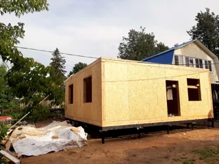 Özel projeli ev, Kostroma: duvar montajı