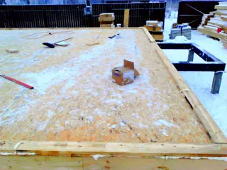 Custom-design house, Patrikeevo village: SIP panel floor at elevation 0