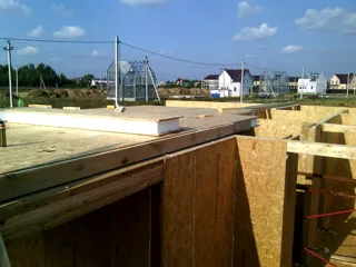 Haus nach Projekt „Prestisch“, Ivanovo: Wandmontage