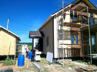 Haus nach Projekt „Arsamas“, Dorf Belyanitsy: Fassadenverkleidung