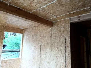 Custom-design extension, Uvod village: interior partitions
