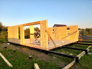 Showroom Barnhouse 76.3 in Kostroma: Wandmontage