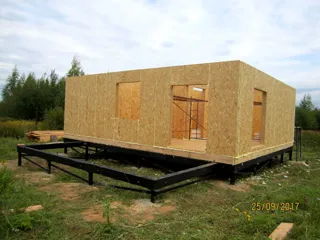 Haus nach Projekt „Platon“, Nizhniy Novgorod: Wandmontage