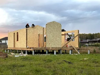 Haus nach individuellem Entwurf, Dorf Stepannikovov: Wandmontage